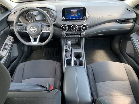 Used 2025 Nissan Sentra SV FWD image 15
