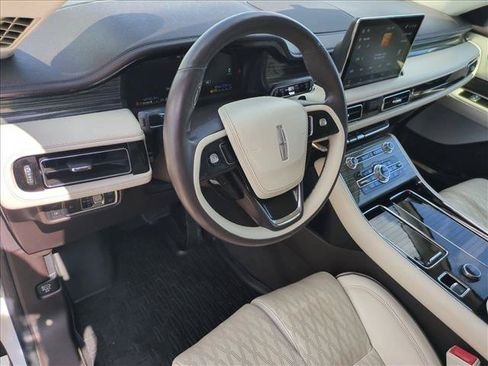 Used 2022 Lincoln Aviator Black Label Grand Touring w/ Class IV Trailer Tow Package AWD/4WD image 10