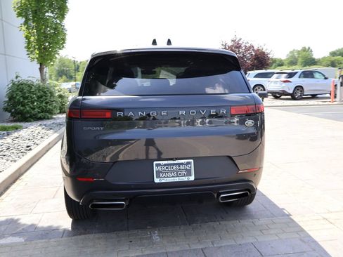 Used 2023 Land Rover Range Rover Sport SE AWD/4WD image 7