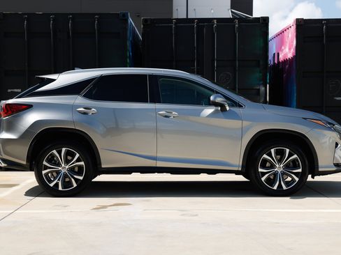 Used 2017 Lexus RX 350 FWD image 17