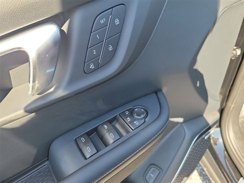 New 2026 Buick Enclave Preferred w/ Power Package image 17