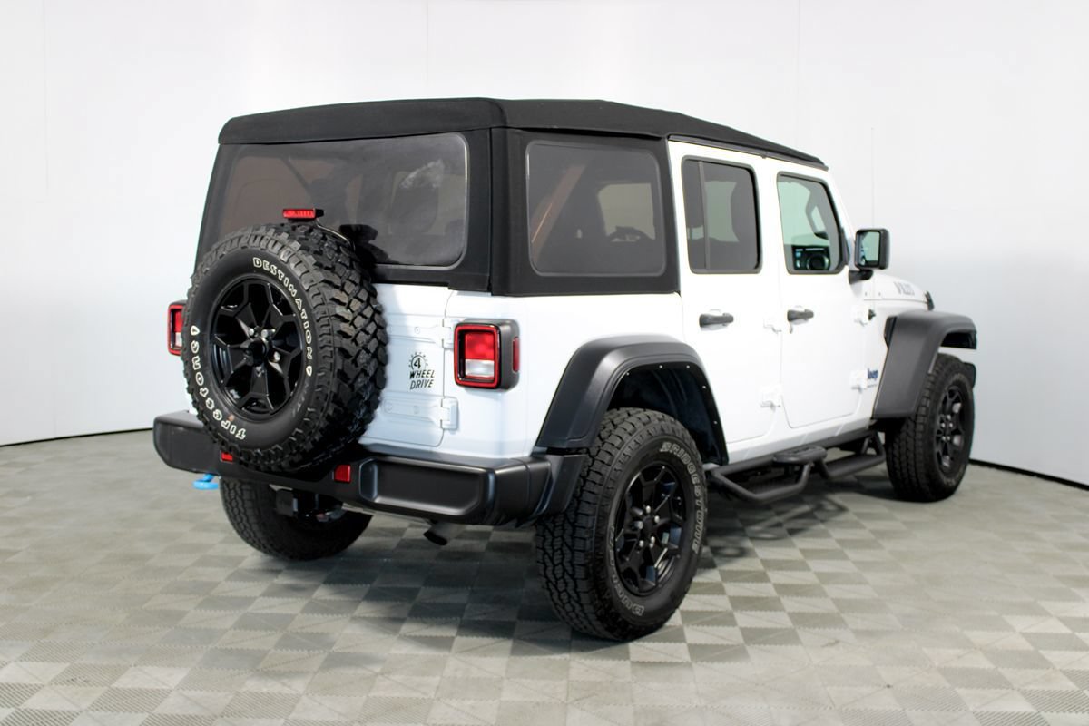 Used 2023 Jeep Wrangler Unlimited w/ Cold Weather Group AWD/4WD image 31