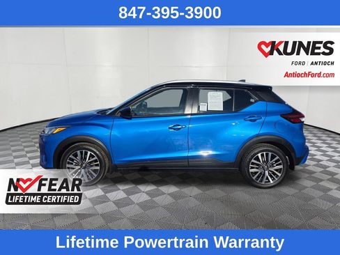 Used 2023 Nissan Kicks SV image 4