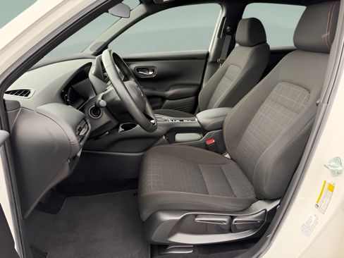 Used 2024 Honda HR-V Sport image 22