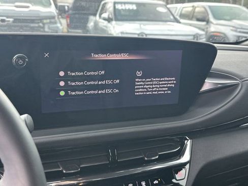 Used 2024 Buick Envista Avenir image 30