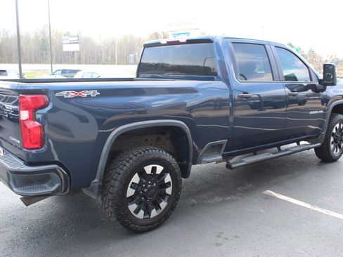 Used 2020 Chevrolet Silverado 2500 Custom w/ Custom Value Package image 6