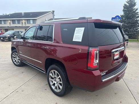 Used 2018 GMC Yukon Denali image 3