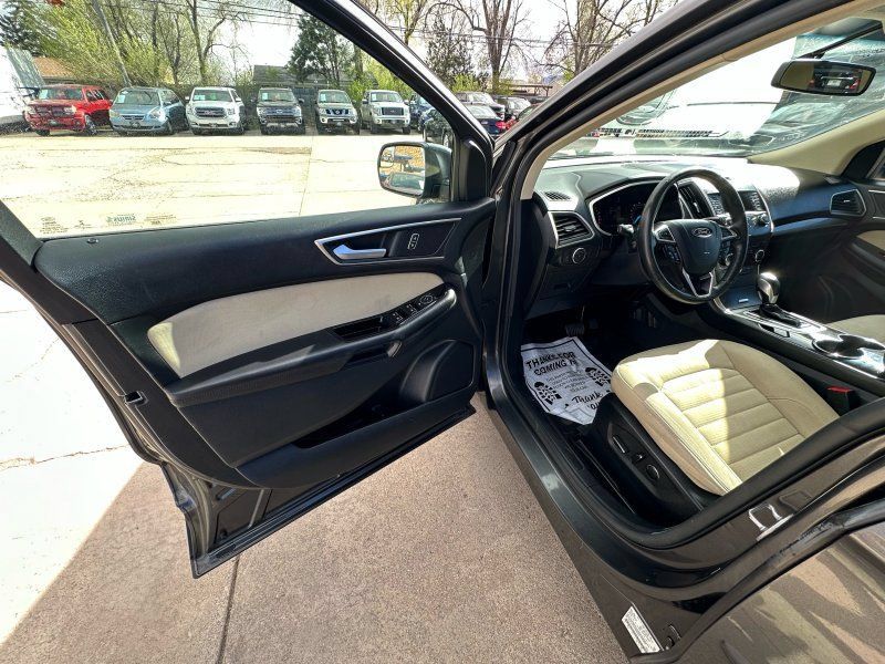Used 2015 Ford Edge SEL AWD/4WD image 9