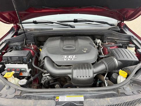 Used 2012 Jeep Grand Cherokee Laredo AWD/4WD image 33