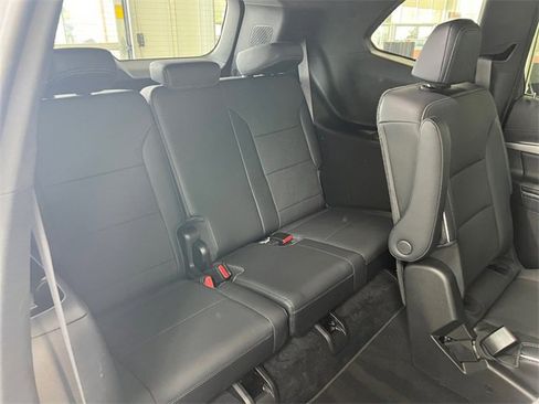 Used 2025 Buick Enclave Preferred w/ Power Package image 14