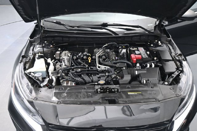 Used 2024 Nissan Altima 2.5 SV AWD/4WD image 40