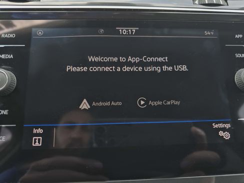 Used 2024 Volkswagen Tiguan Wolfsburg Edition image 30