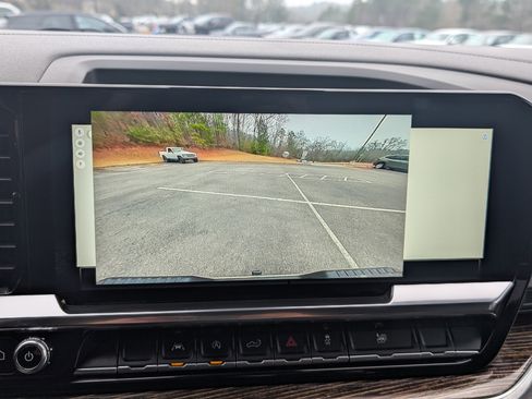 Used 2022 GMC Sierra 1500 Elevation image 26