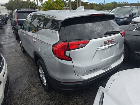 Used 2018 GMC Terrain SLE image 4