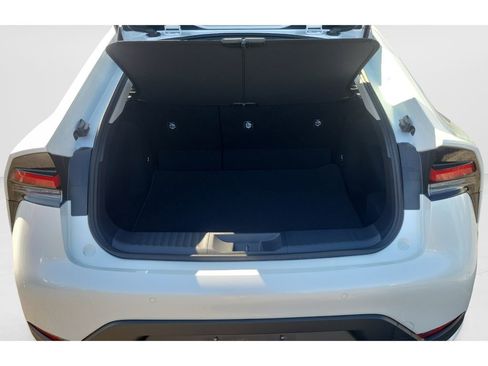 New 2026 Toyota Prius LE image 12