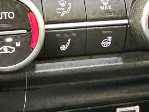 Used 2022 Alfa Romeo Giulia Ti image 18