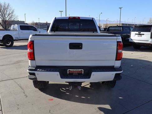 Used 2018 GMC Sierra 2500 Denali image 5