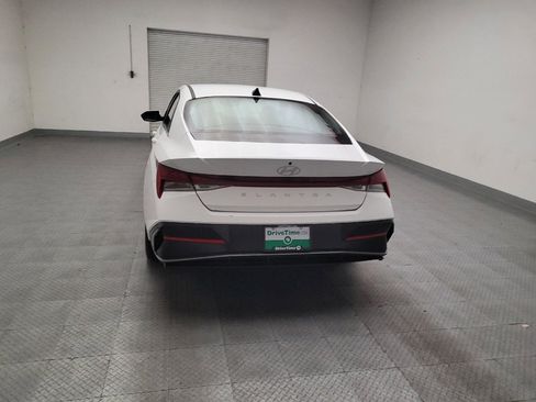 Used 2025 Hyundai Elantra SEL FWD image 6