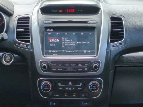 Used 2015 Kia Sorento SX FWD image 18