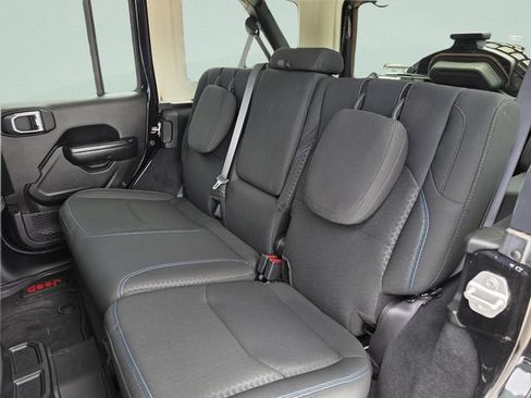 Used 2024 Jeep Wrangler Unlimited Rubicon 4xe AWD/4WD image 23