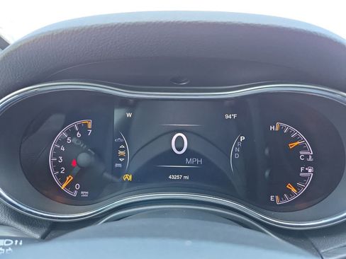 Used 2019 Jeep Grand Cherokee Altitude RWD image 31