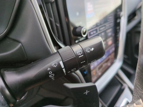 Used 2024 Subaru Outback Limited image 27