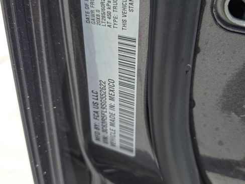 Used 2025 RAM 2500 Laramie AWD/4WD image 23