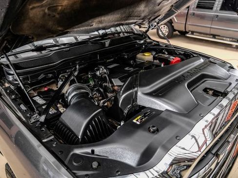 Used 2021 RAM 3500 Tradesman w/ Chrome Appearance Group AWD/4WD image 58