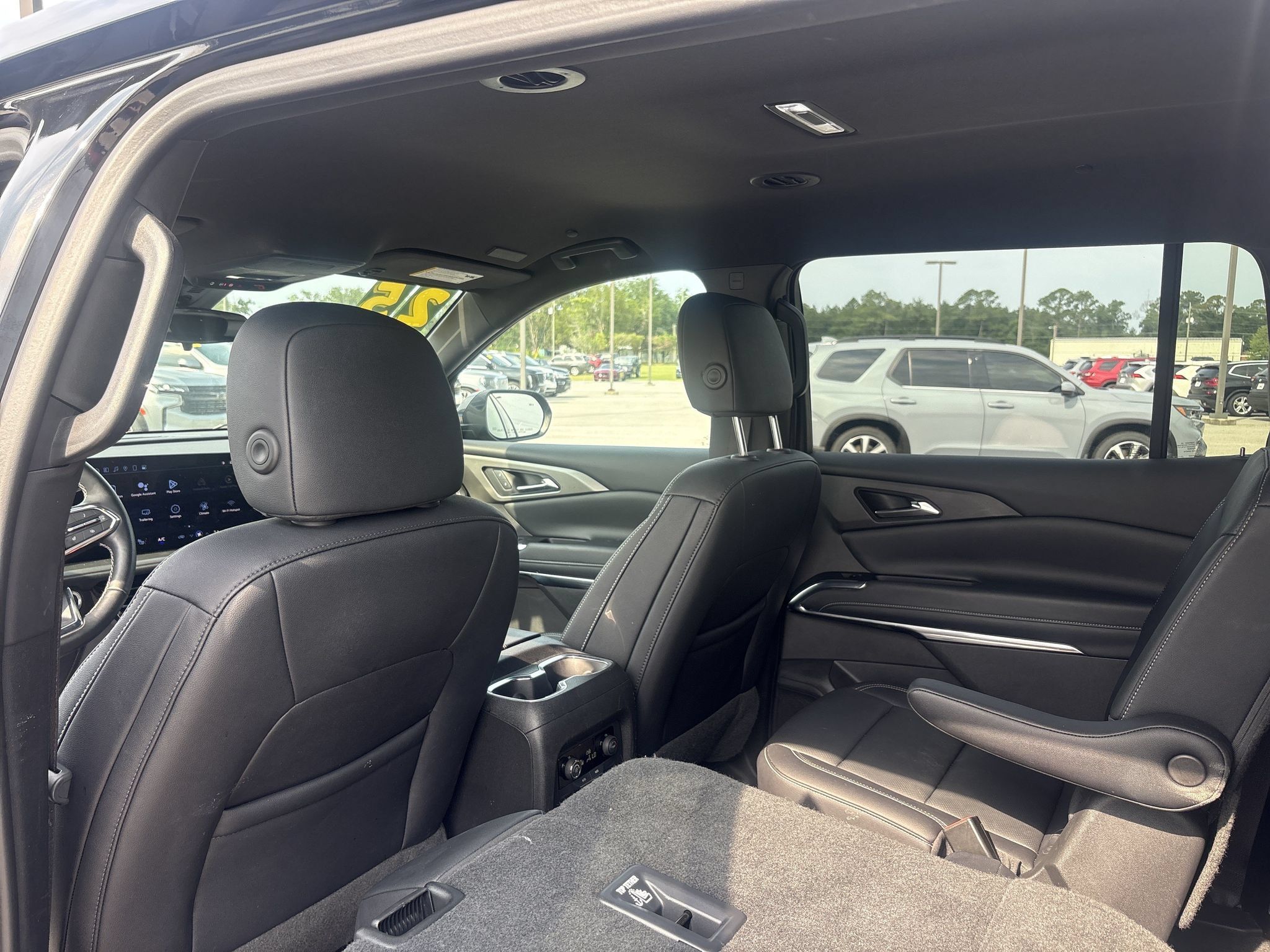 Used 2025 Chevrolet Traverse LT AWD/4WD image 20