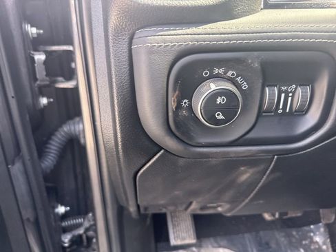 Used 2024 RAM 3500 Limited AWD/4WD image 23
