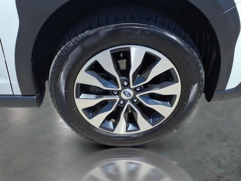 Used 2024 Subaru Outback Limited AWD/4WD image 10