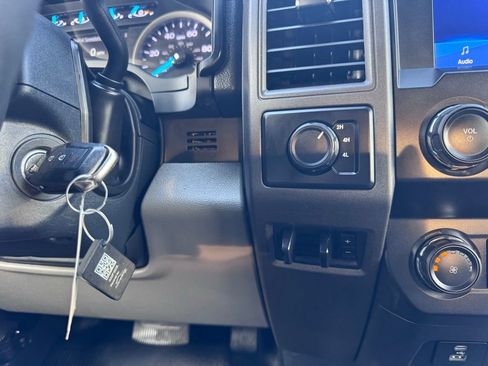 Used 2022 Ford F250 XL w/ Power Equipment Group image 29