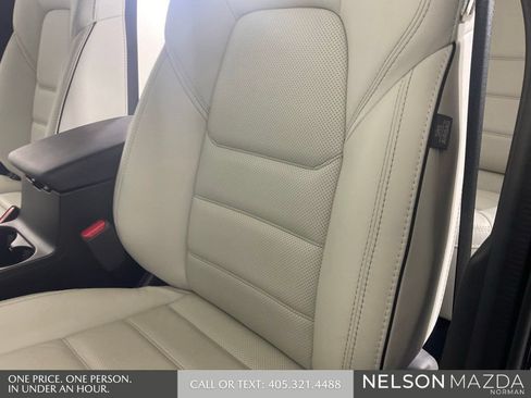 Certified 2025 MAZDA CX-5 AWD 2.5 S w/ Preferred Package image 24