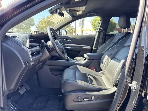 Used 2024 Cadillac XT4 Premium Luxury image 21