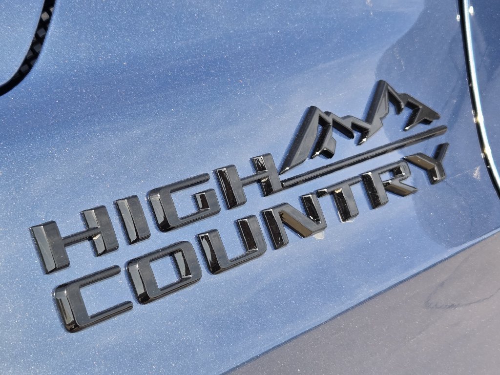New 2026 Chevrolet Tahoe High Country AWD/4WD image 9
