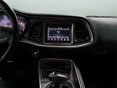Used 2021 Dodge Challenger SXT RWD image 18