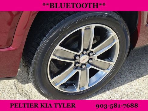 Used 2017 GMC Acadia Denali w/ Technology Package image 9