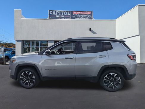 Used 2022 Jeep Compass Limited w/ Sun and Sound Group image 5