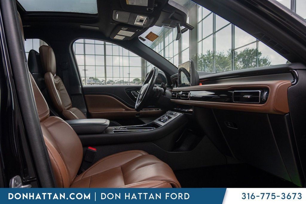 Used 2023 Lincoln Aviator Reserve w/ Equipment Group 201A AWD/4WD image 26