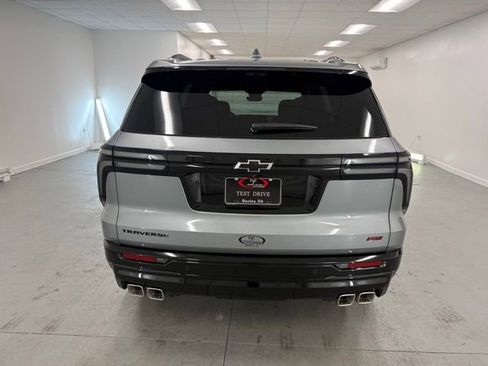 New 2026 Chevrolet Traverse RS image 7