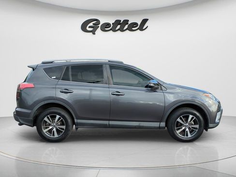Used 2018 Toyota RAV4 XLE FWD image 4