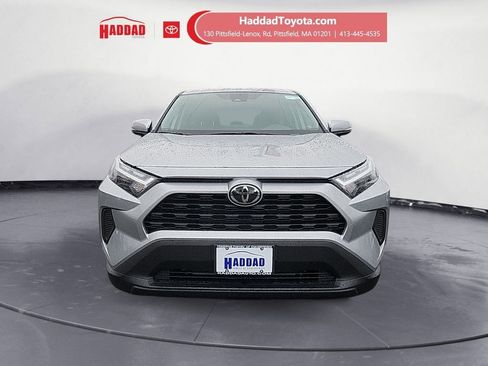 New 2025 Toyota RAV4 LE image 8