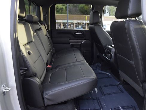 Used 2020 Chevrolet Silverado 2500 LTZ w/ LTZ Convenience Package image 18