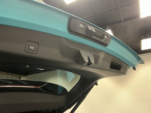 Used 2022 Chevrolet TrailBlazer RS w/ Sun and Liftgate Package AWD/4WD image 20