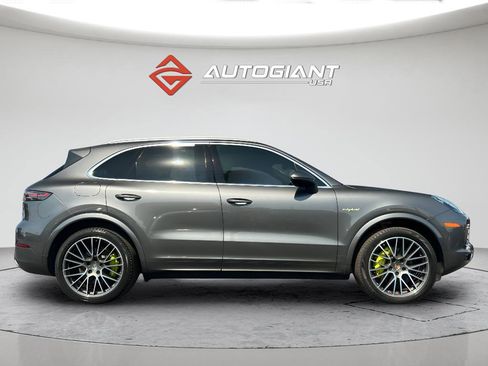 Used 2019 Porsche Cayenne E-Hybrid AWD/4WD image 13