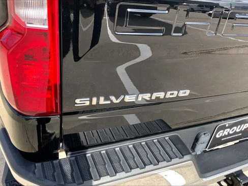 Used 2022 Chevrolet Silverado 1500 LT RWD image 30