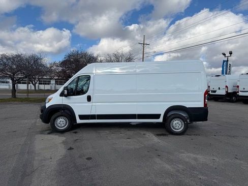 New 2026 RAM ProMaster 2500 w/ Convenience Group image 6