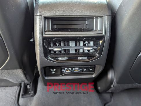 Used 2022 Jeep Grand Cherokee Limited w/ Trailer Tow Prep Group (B) image 31