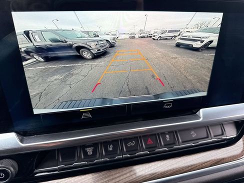 Used 2024 Chevrolet Silverado 2500 LT image 17