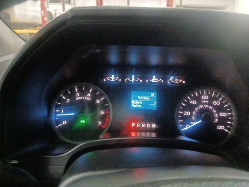 Used 2018 Ford F150 XLT image 11